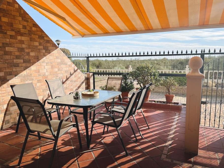 Tolles Ferienhaus Mit Sonnenterrasse Direkt Am Meer Isla Cristina Eksteriør bilde